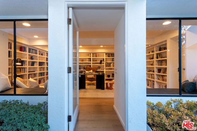 2034 Outpost Drive, Los Angeles, CA 90068