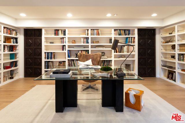 2034 Outpost Drive, Los Angeles, CA 90068