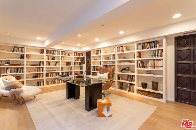 2034 Outpost Drive, Los Angeles, CA 90068