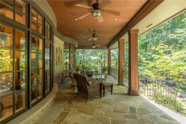 4872 Prestwick South Circle, Fayetteville, AR 72704