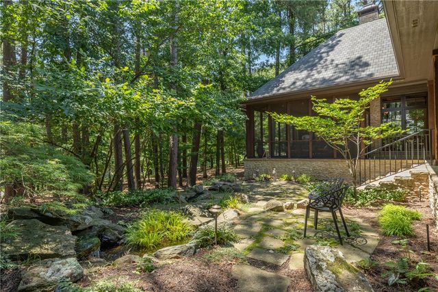4872 Prestwick South Circle, Fayetteville, AR 72704