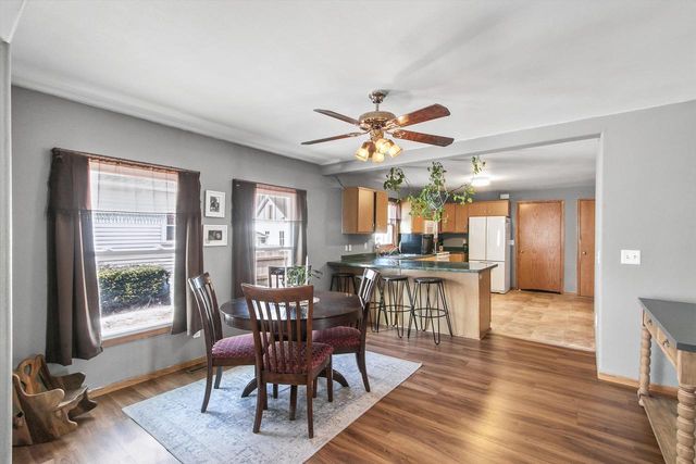 131 E Carroll Street, Portage, WI 53901