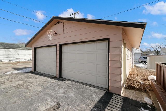 131 E Carroll Street, Portage, WI 53901