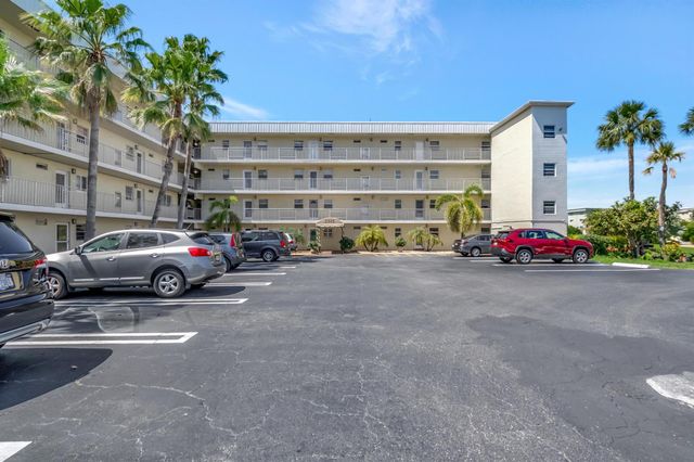 2515 NE 1st Court 412, Boynton Beach, FL 33435
