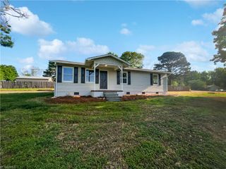 3916 Rollingwood Court, Trinity, NC 27370