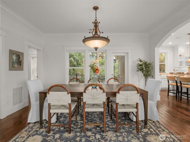 1007 W Newell Street, Seattle, WA 98119