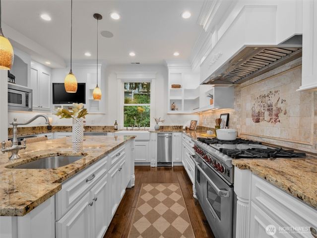 1007 W Newell Street, Seattle, WA 98119
