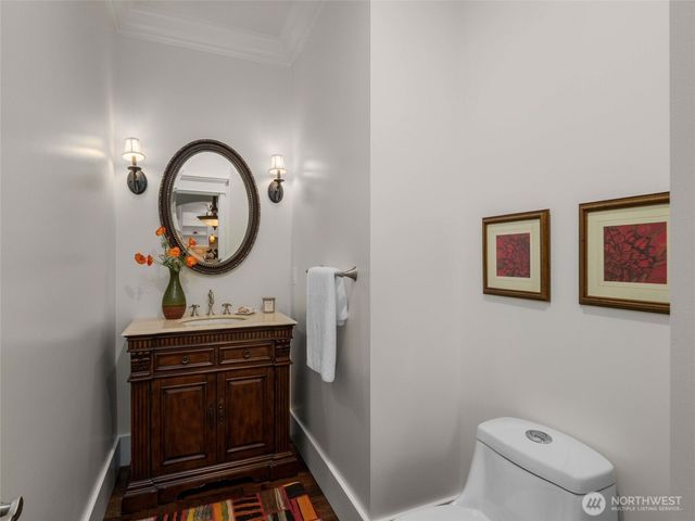 1007 W Newell Street, Seattle, WA 98119