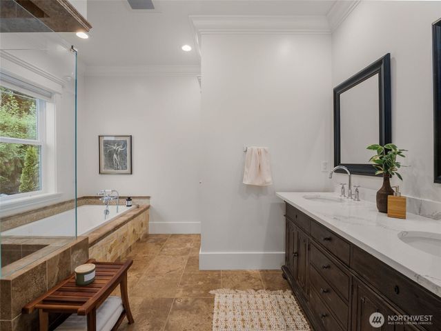 1007 W Newell Street, Seattle, WA 98119