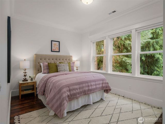1007 W Newell Street, Seattle, WA 98119