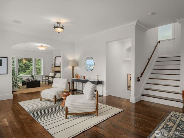 1007 W Newell Street, Seattle, WA 98119