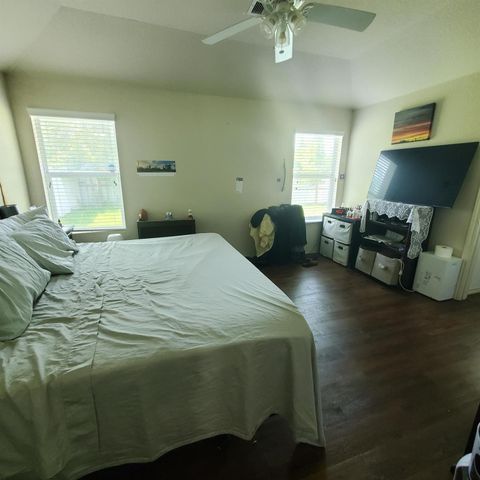 815 N Katydid Ct, Conroe, TX 77301