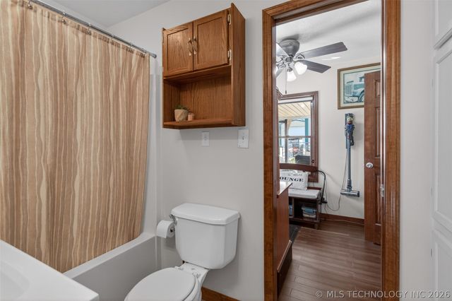 313 N 6th Street, Chouteau, OK 74337