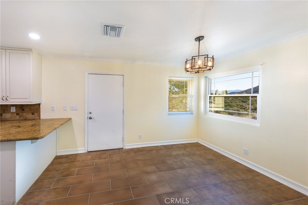 Image 13 of property listing at 6401 Hubbard, Acton, CA 93510