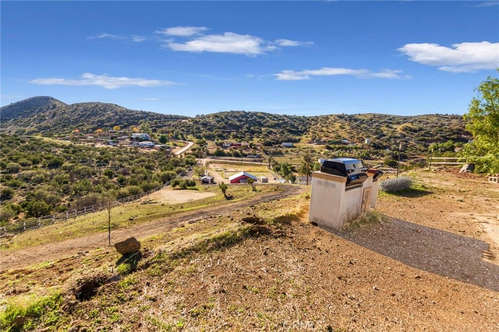 Image 18 of property listing at 6401 Hubbard, Acton, CA 93510