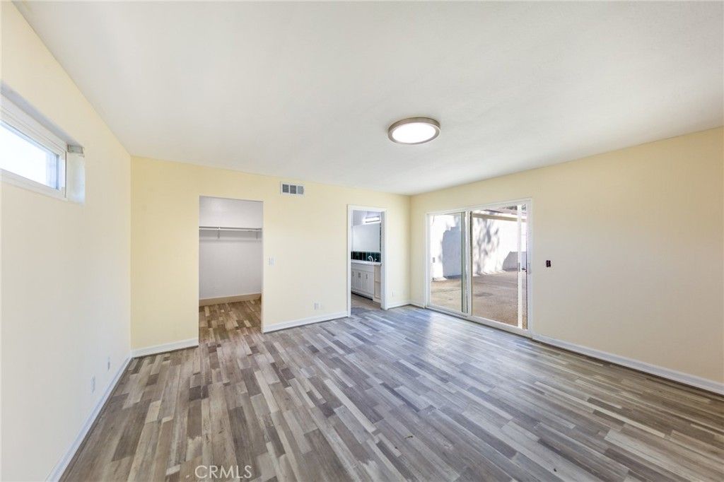 Image 8 of property listing at 6401 Hubbard, Acton, CA 93510