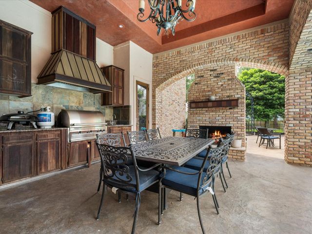 11927 Waterford Estates Court, Tomball, TX 77377