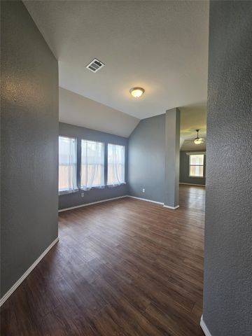 2110 Preston Trail, Forney, TX 75126