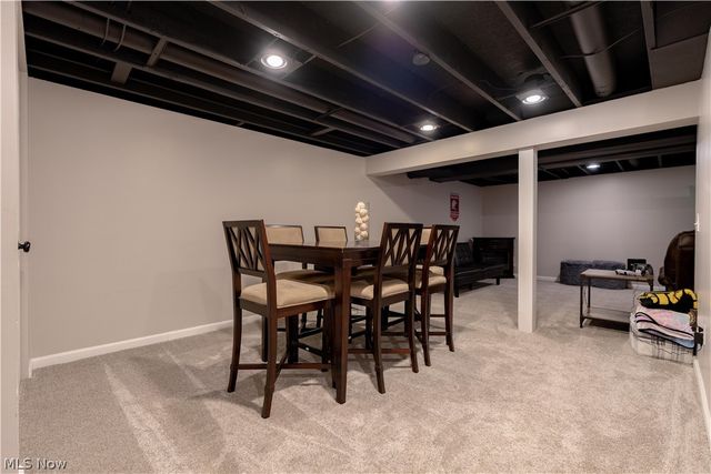 8238 N Casswell Circle NW, North Canton, OH 44720