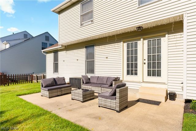 8238 N Casswell Circle NW, North Canton, OH 44720