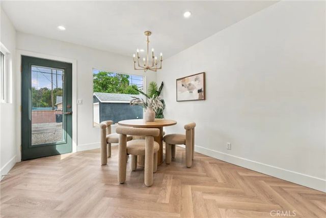 4933 7th, Los Angeles, CA 90043