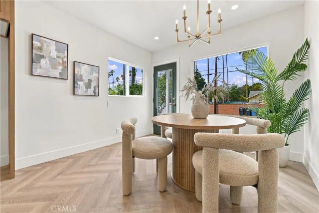 4933 7th, Los Angeles, CA 90043