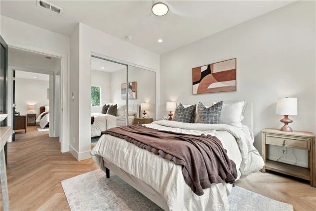 4933 7th, Los Angeles, CA 90043