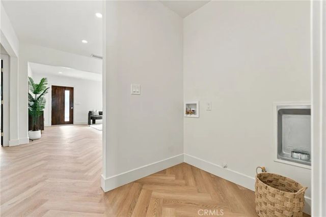 4933 7th, Los Angeles, CA 90043