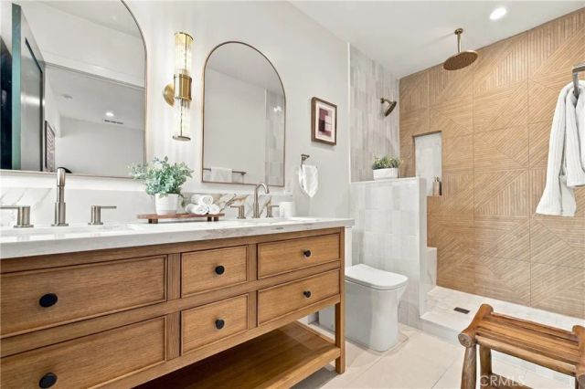 4933 7th, Los Angeles, CA 90043
