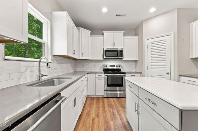 236 Colonnade Drive, Elon, NC 27244