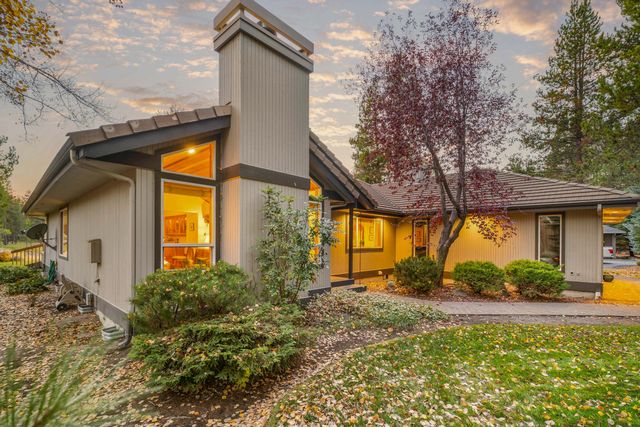 16787 Pony Express Way, Bend, OR 97707