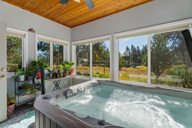 16787 Pony Express Way, Bend, OR 97707