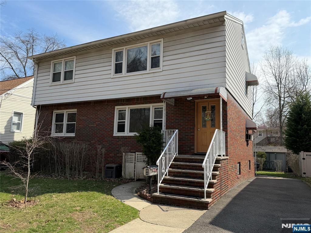 380 Gilbert Avenue 1, Elmwood Park, NJ 07407