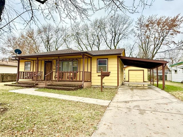 3235 S Gordon Ave, Wichita, KS 67217