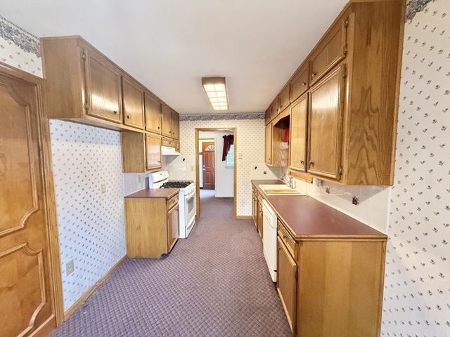 3235 S Gordon Ave, Wichita, KS 67217