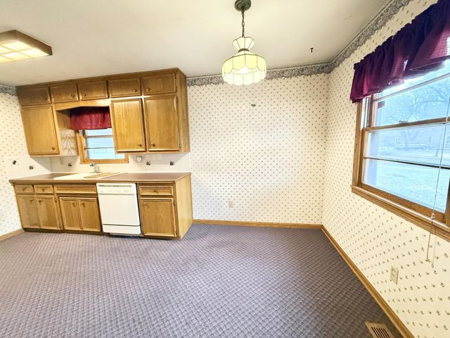 3235 S Gordon Ave, Wichita, KS 67217