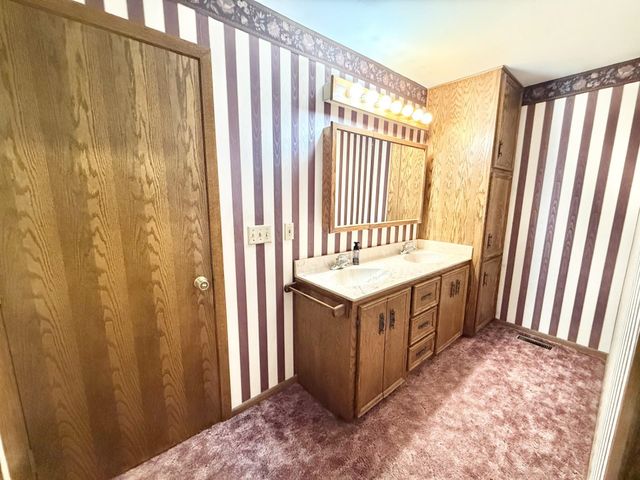 3235 S Gordon Ave, Wichita, KS 67217