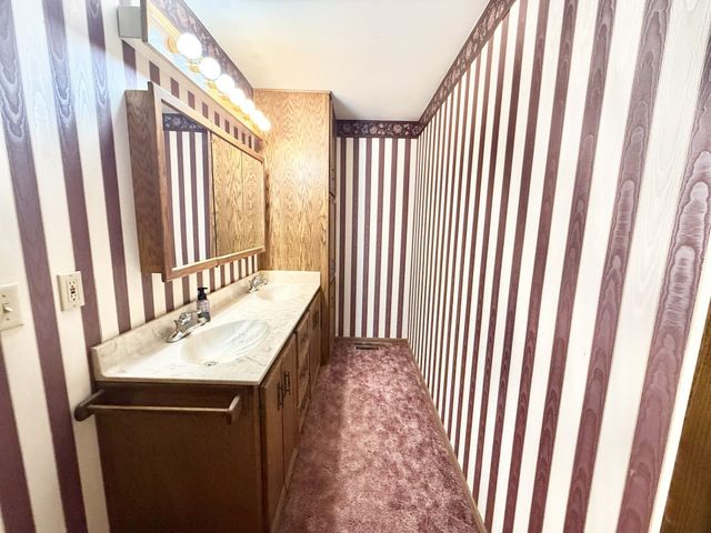 3235 S Gordon Ave, Wichita, KS 67217