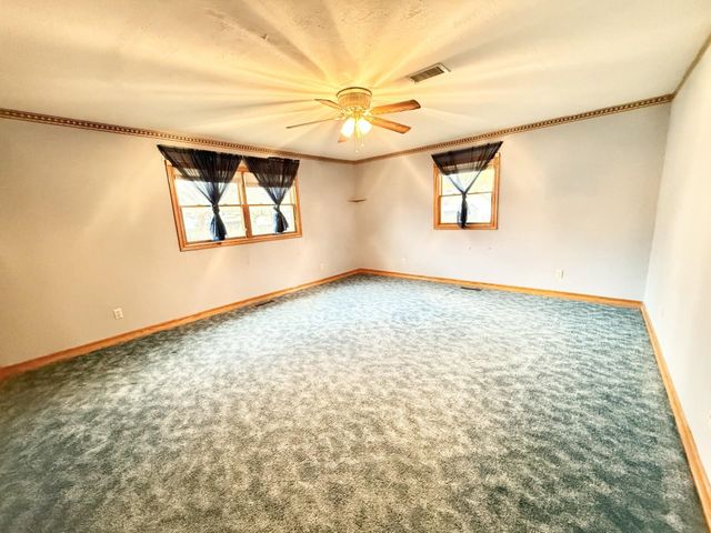 3235 S Gordon Ave, Wichita, KS 67217