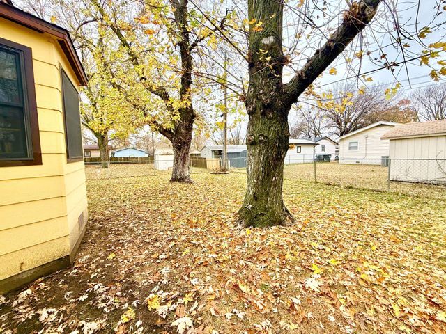 3235 S Gordon Ave, Wichita, KS 67217