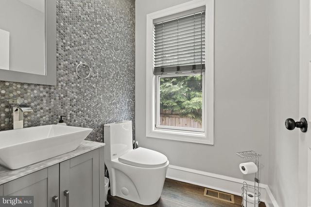 43 CENTRE ST, Haddonfield, NJ 08033