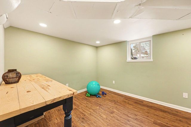 2644 Whitewood Street, Ann Arbor, MI 48104