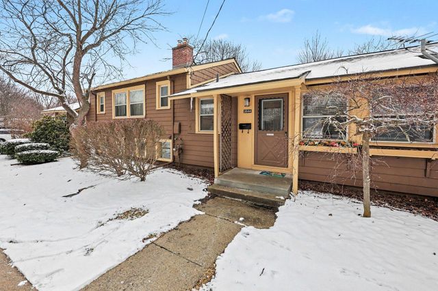 2644 Whitewood Street, Ann Arbor, MI 48104