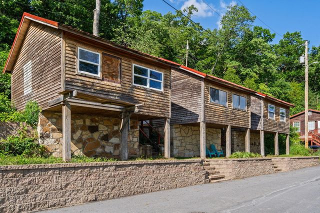 261 Cedar Point Road Cabins 4,5,6, Forsyth, MO 65653