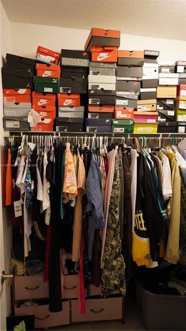 16869 SW 109th Pl, Miami, FL 33157