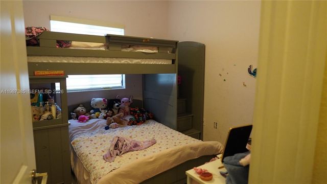 16869 SW 109th Pl, Miami, FL 33157