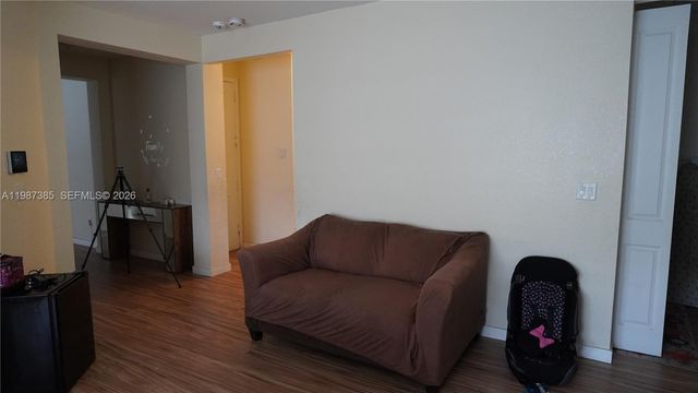 16869 SW 109th Pl, Miami, FL 33157