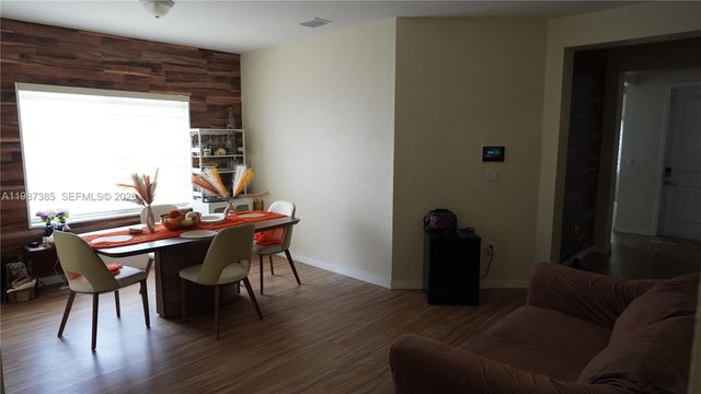 16869 SW 109th Pl, Miami, FL 33157