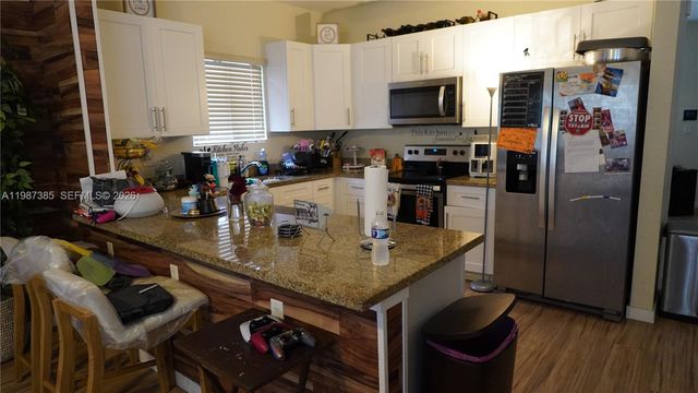 16869 SW 109th Pl, Miami, FL 33157