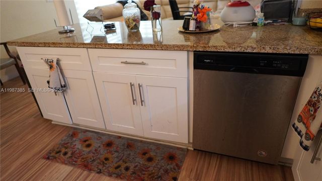 16869 SW 109th Pl, Miami, FL 33157